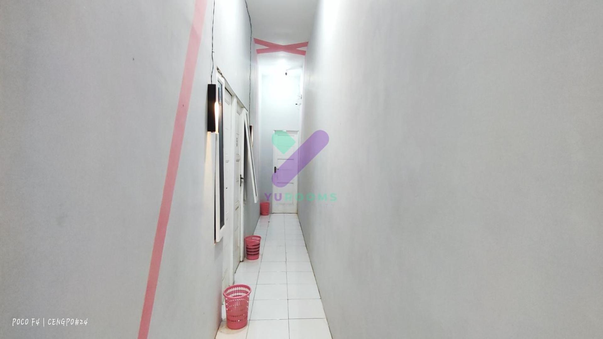 New Jasmine Guest House By Yurooms Blitar Exteriör bild