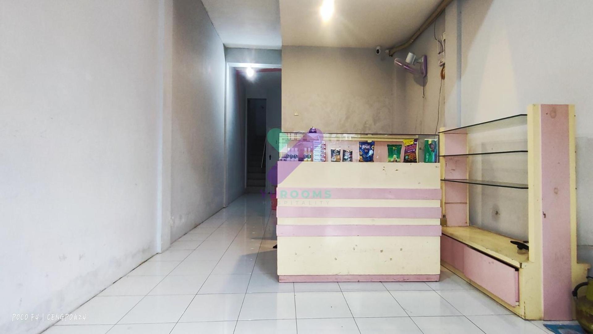 New Jasmine Guest House By Yurooms Blitar Exteriör bild