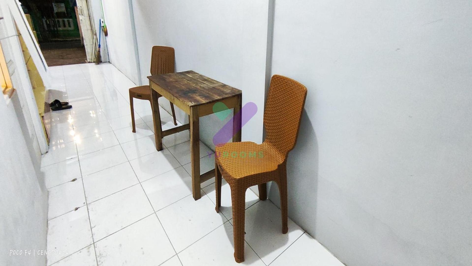 New Jasmine Guest House By Yurooms Blitar Exteriör bild