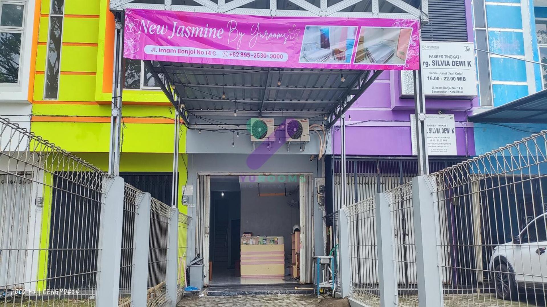 New Jasmine Guest House By Yurooms Blitar Exteriör bild